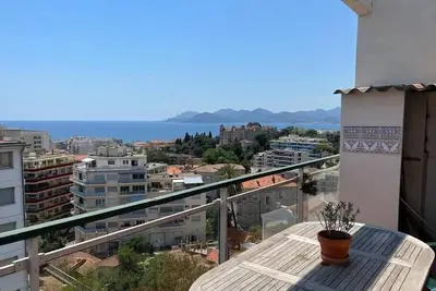 Image de Immogroom-2 pièces - Terrasse - Vue mer - Au calme