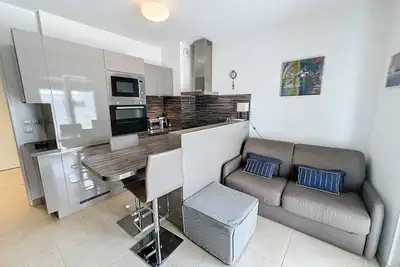 Image de Cam3 - Beau 2 pièces avec terrasse