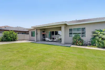 Image de Beautiful Bakersfield Home ~ 8 Mi to Downtown!