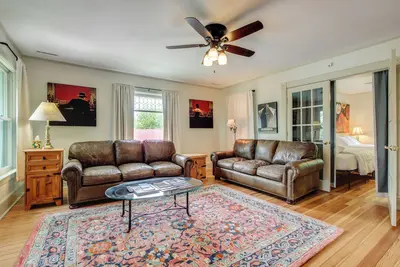 Image de Cozy Elkhart Lake Apartment: Walk to Town & Dining