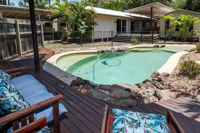 Image de Esprit House - Rainbow Shores. Swimming pool, walk to beach.