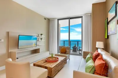 Image de Hollywood Beachfront Apt, Amazing View & Amenities