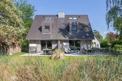 Image de Vacation home \"Hus Dree\" in St. Peter-Ording for up to 5 people