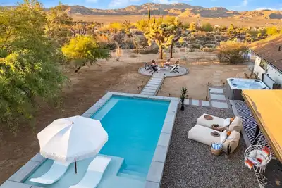 Image de Desert Heart. Stargazing Dome, Spa, Joshua Tree.