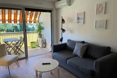 Image de Charmant 2 pièces, proche Cannes