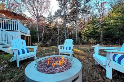 Image de Cozy Beach Home w/ Firepit & Ev