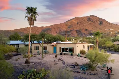 Image de Mountain Views & Desert Starry Nights by the Fire
