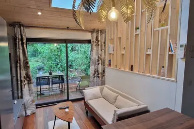 Image de Studio Climatisé flambant neuf grand confort. Prêt vélos.