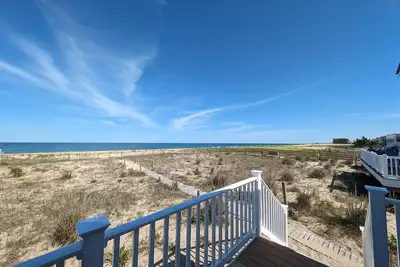 Image de 10 Dune Road, Middlesex Beach