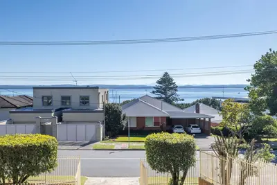 Image de Yarramundi, 7-47 Magnus St - spectacular views in the heart of Nelson Bay