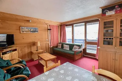 Image de 100m du centre station, 3ème étage, balcon, télévision, casier à ski, 39m², Tignes