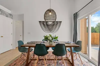 Centrally Located 4bd - Ping-Pong - Backyard Games