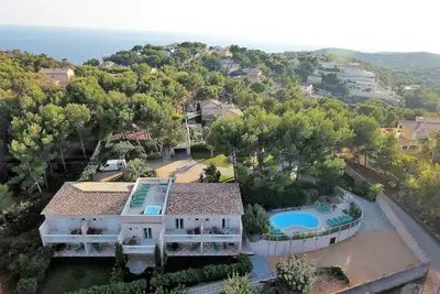 Image de Paisible oasis 2\/4 pers, piscine et calanques
