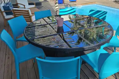 Image de La Villa des Lions à 15 min à pied du Grau d'Agde avec piscine et jacuzzi privée