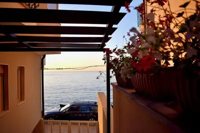 Image de Seafront apartment in the famous Cyclops Riviera suitable for families.