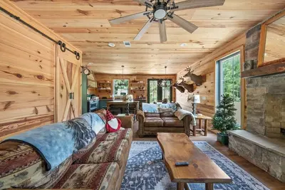 Image de Private Cabin in the Pines-20 Acres-Close to I-75