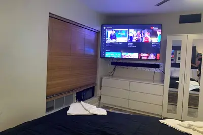 Image de Cozy and Serene Entire Condo Near The Galleria  2 bedrooms and 2 full bathrooms