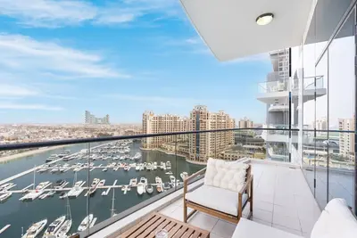 Image de Palm Home next to Nakheel Mall w/ Private Beach
