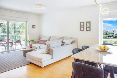 Image de Bright and Luxurious 2br Home in Central Glyfada