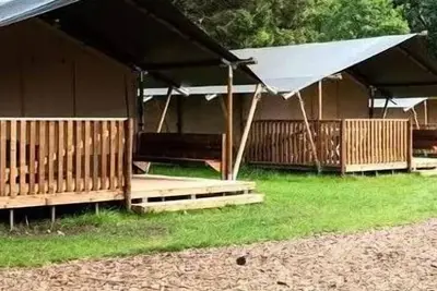 Image de Tente Lodge Woody (35m²) 6 personnes