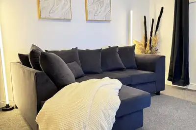Image de Luxury Cozy 3 bed Apartment 5mins from City Centre - Free Parking!