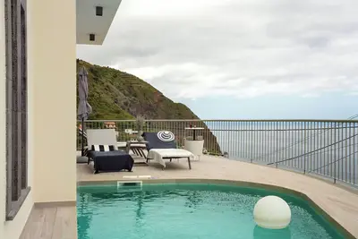 Image de Villa 'Porta Nº9' avec vue sur la mer, piscine privée et Wi-Fi