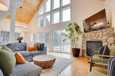 Image de Luxe Mountain Escape ~ Sauna ~ Hot Tub ~ Pool Table ~Arcade Games~ Massage Chair