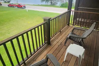Image de East Jordan Condo across the street from the beach!