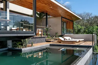 Villa  contemporaine avec Vue Panoramique sur l’Océan et la Jungle