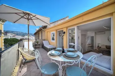 Image de Immogroom - Magnifique Terrasse - Studio - Central