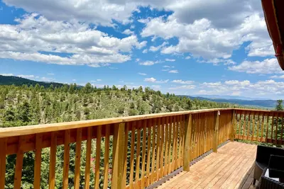 Image de Mountain Top | 3br Cabin w/ Hot Tub + Nature