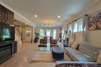 Image de Stylish Modern Atl Home, Perfect Location!