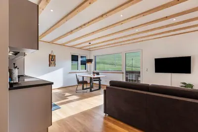Image de Appartement \"Bergpanorama\" avec vue sur les montagnes, terrasse partagée et Wi-Fi