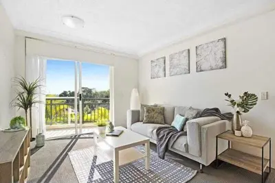 Image de 2 Bedroom Apartment in the Heart of The City!