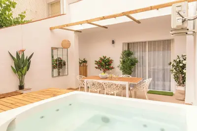Image de Casa Para 8 Personas con JardĂn a 2 Minutos de la Costa Brava! Ideal Familias!