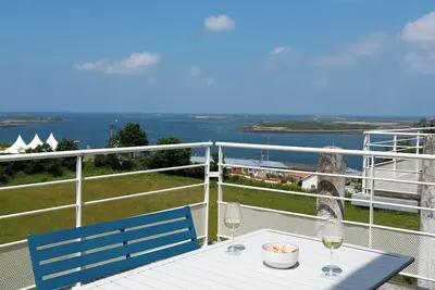 Appart avec vue mer incroyable sur l'Aber Wrac'h à 5mn à pied du port et de la plage