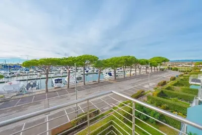 Tourist Port 1 - Lido di Jesolo, Italy. Entire Housing