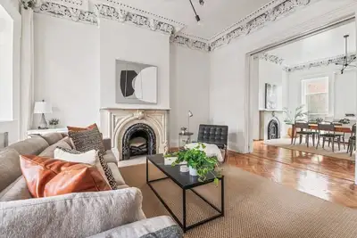 Image de Adelphi I | 3br Ft Greene w/Backyard Patio & Porch