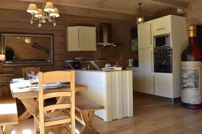 Image de Appartement 4 pièces pour 6 personnes, Méribel - Équipements modernes, Balcons, Parking, Wifi, 4 étoiles