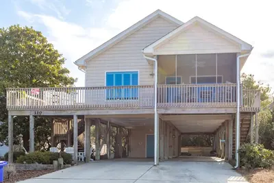 Image de Pixie Hollow - Adorable 3 Br home with sound views, sunsets and dog friendly!