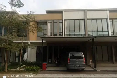 Image de Rumah baru didallas pik 2 dan free pembantu. Banyak wisata kuliner, klub, mall