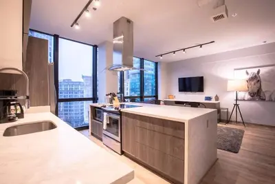 Image de Luxury Living in the Heart of Downtown Pittsburgh.