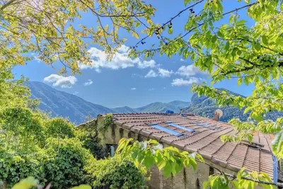 Image de Secluded home in Le Caunil