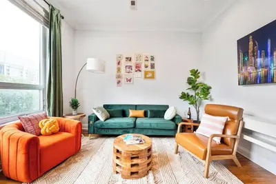 Image de Balcony, Gym, 1 Garage Parking, Tempur-Pedic Bed!