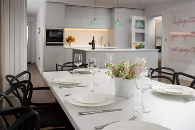 Image de Art House Seahouses - sleeps 10 guests  in 4 bedrooms