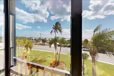 Image de Vacation Ready 2 Bed 2 bath Siesta Key Beach with Gulf Views Steps to Beach