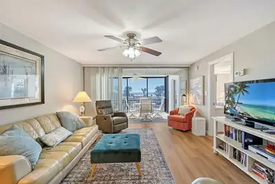 Image de Siesta Key Beachside Corner Unit 2 Bed 2 Bath Beach and Gulf Views