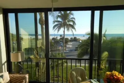 Image de Beachy 2 Bed 2 Bath at Siesta Key Beach with Full Gulf Views Walk to Beach