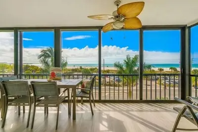 Image de Siesta Key Full Gulf Views 2 Bed 2 Bath Stunning Condo Steps to Beach