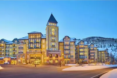 Image de Vail Ritz Carlton Club 3 bedroom minutes from Skiing